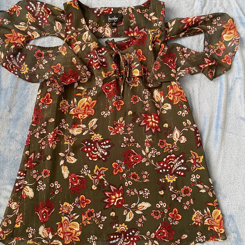 By & By Green Floral Top